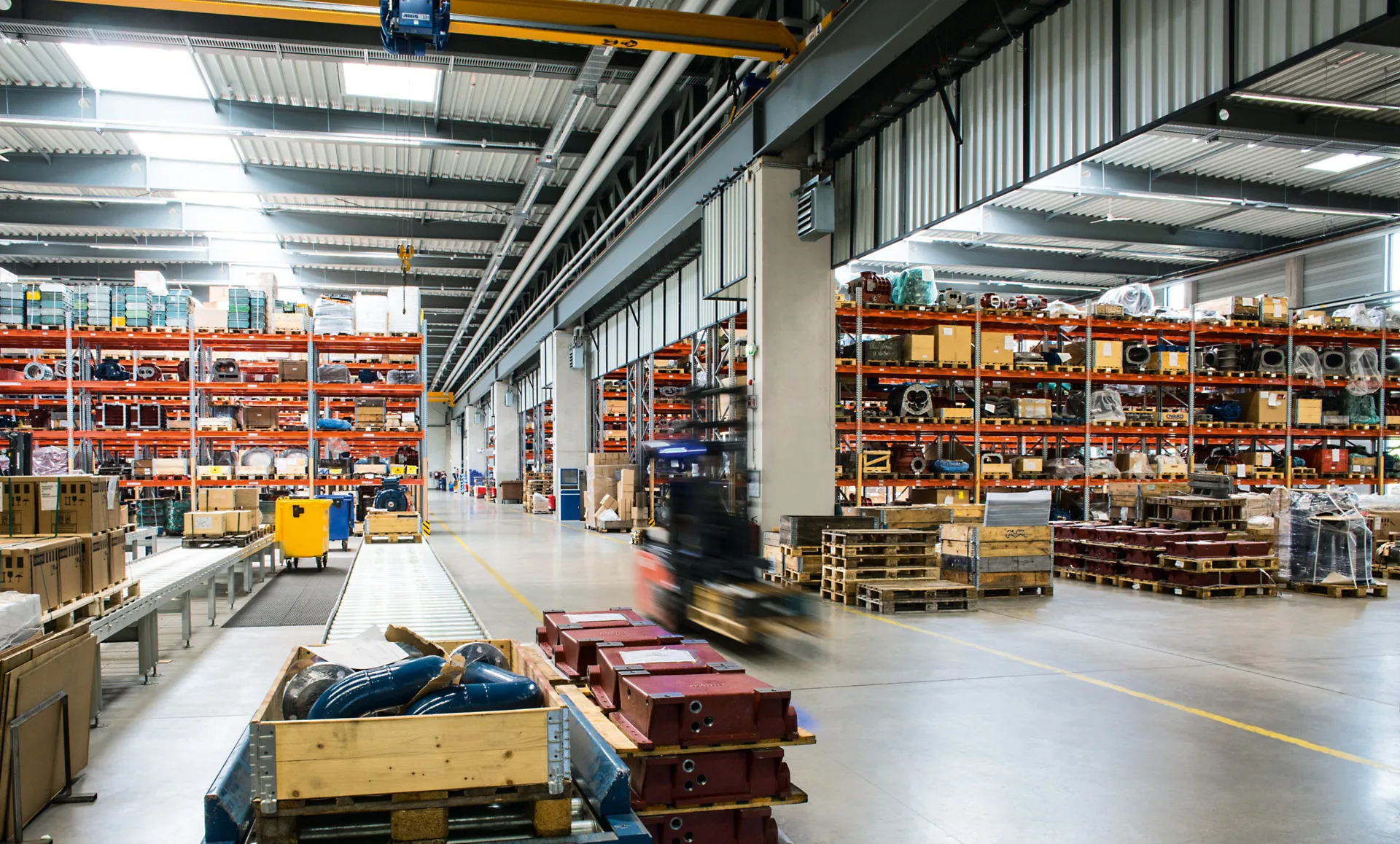 AERZEN manufacturing facility Hall 20 — reliable oil-free compressor blower production Germany